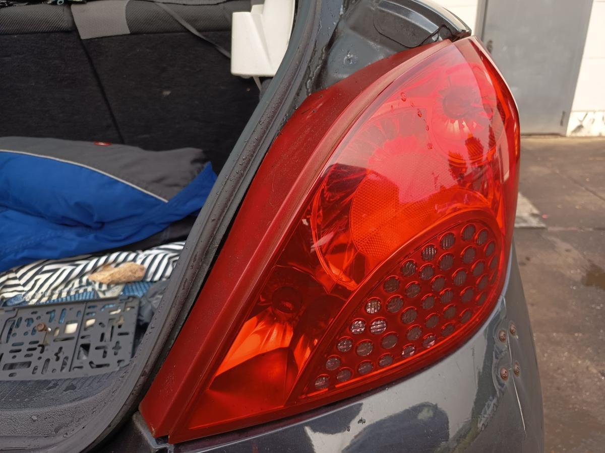 Peugeot 207 original Rückleuchte rechts Heck/Schluss/Licht Bj 2007