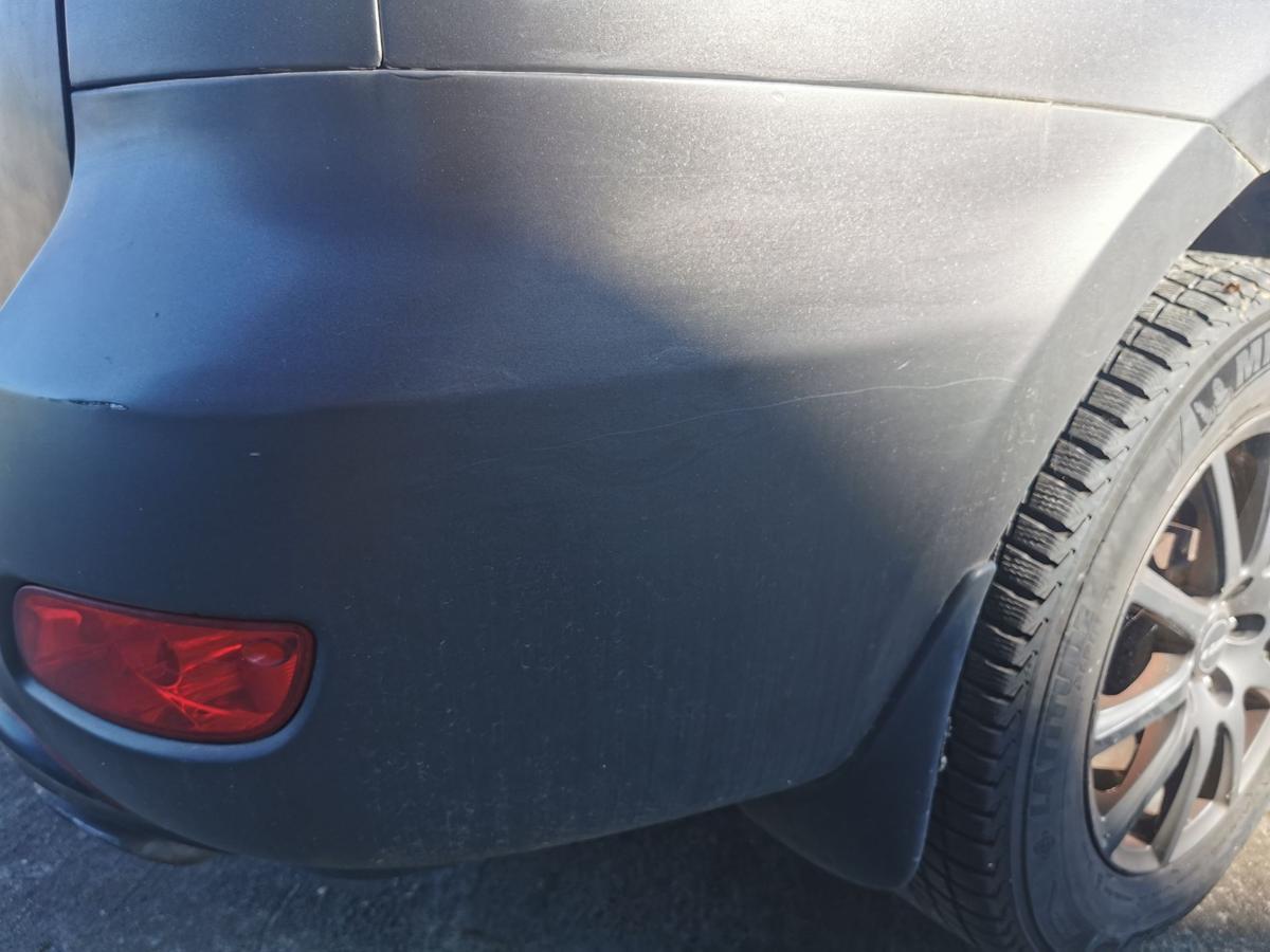 Hyundai Santa Fe CM Stossfänger Stossstange Bumper hinten foliert TEXT BILDER