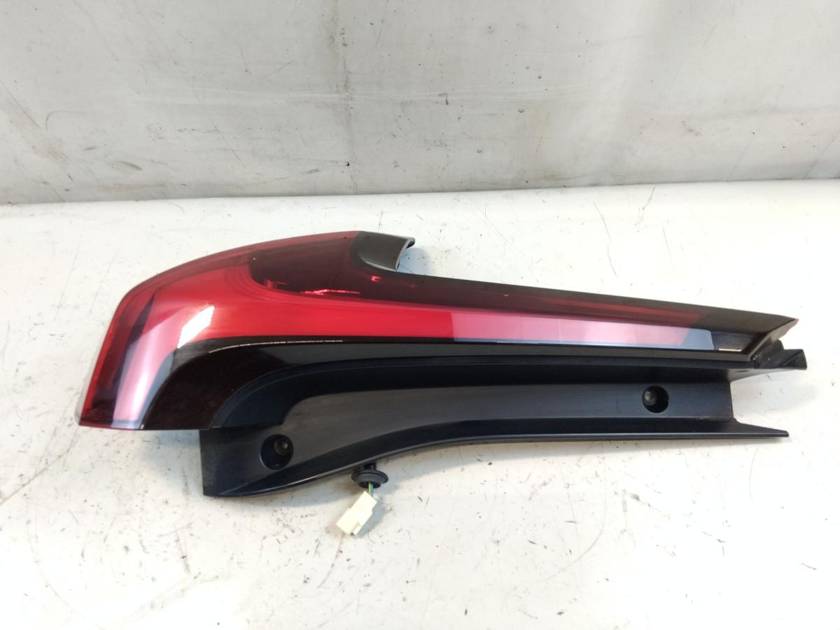 Mitsubishi Eclipse Cross original R&uuml;ckleuchte Schlussleuchte links Teil-LED
