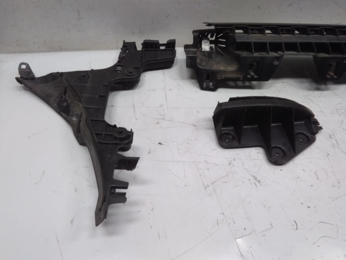 Audi A3 8P Facelift original Satz Halter Stoßfänger hinten 3-Türer Bj.2010