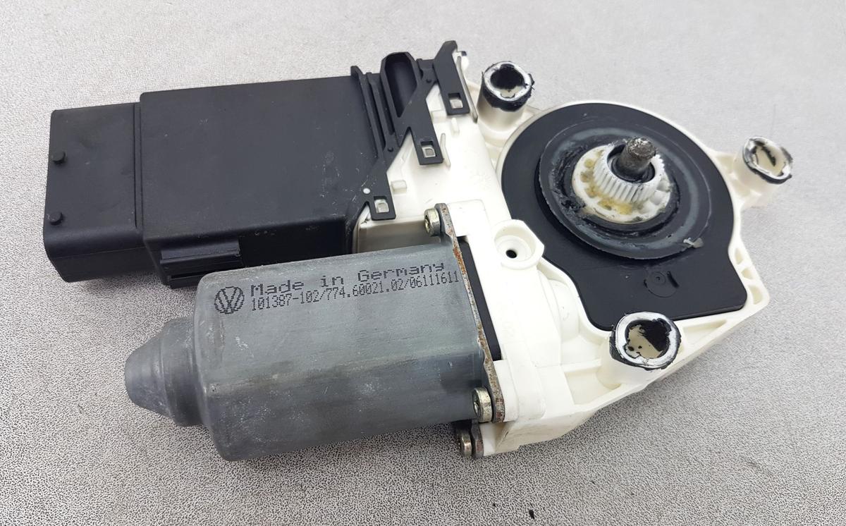 VW Golf IV Fensterhebermotor vorn links 1C0959801A 9776105404301 Bj02 Motor Fensterheber