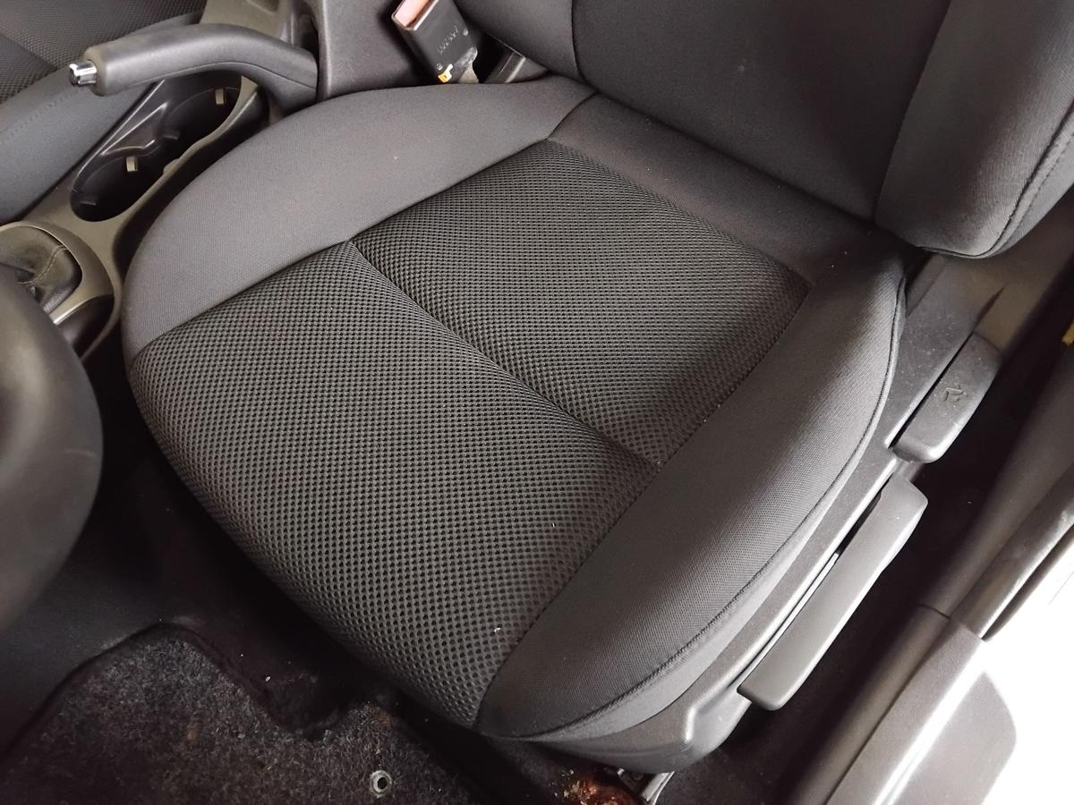 Hyundai i30cw FD orig Sitz vorn links Fahrersitz Stoff dunkelgrau 5t&uuml;rig BJ2009