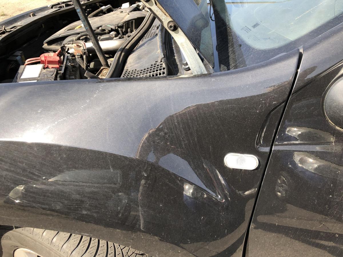 Dacia Duster 1 Typ HS Kotfl&uuml;gel vorn links Fahrerseite NV676 Noir Nacre