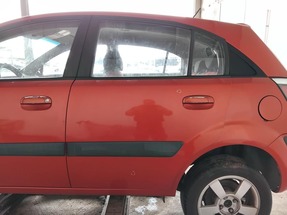 Kia Rio 2 DE T&uuml;r hinten links TROPICAL RED Metallic 5-t&uuml;rig Flie&szlig;heck BJ2006