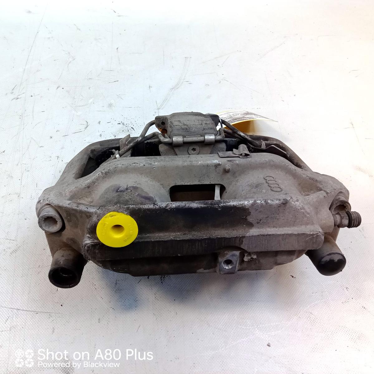Audi A6 4B C5 original Bremssattel Vorderachse links Lucas 4.2 220kw Bj.1999