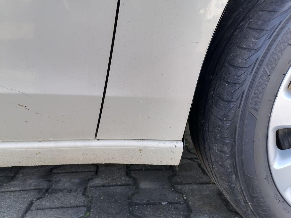 Opel Zafira C original Kotflügel vorn rechts Y611 Helleflenbein Bj.2016