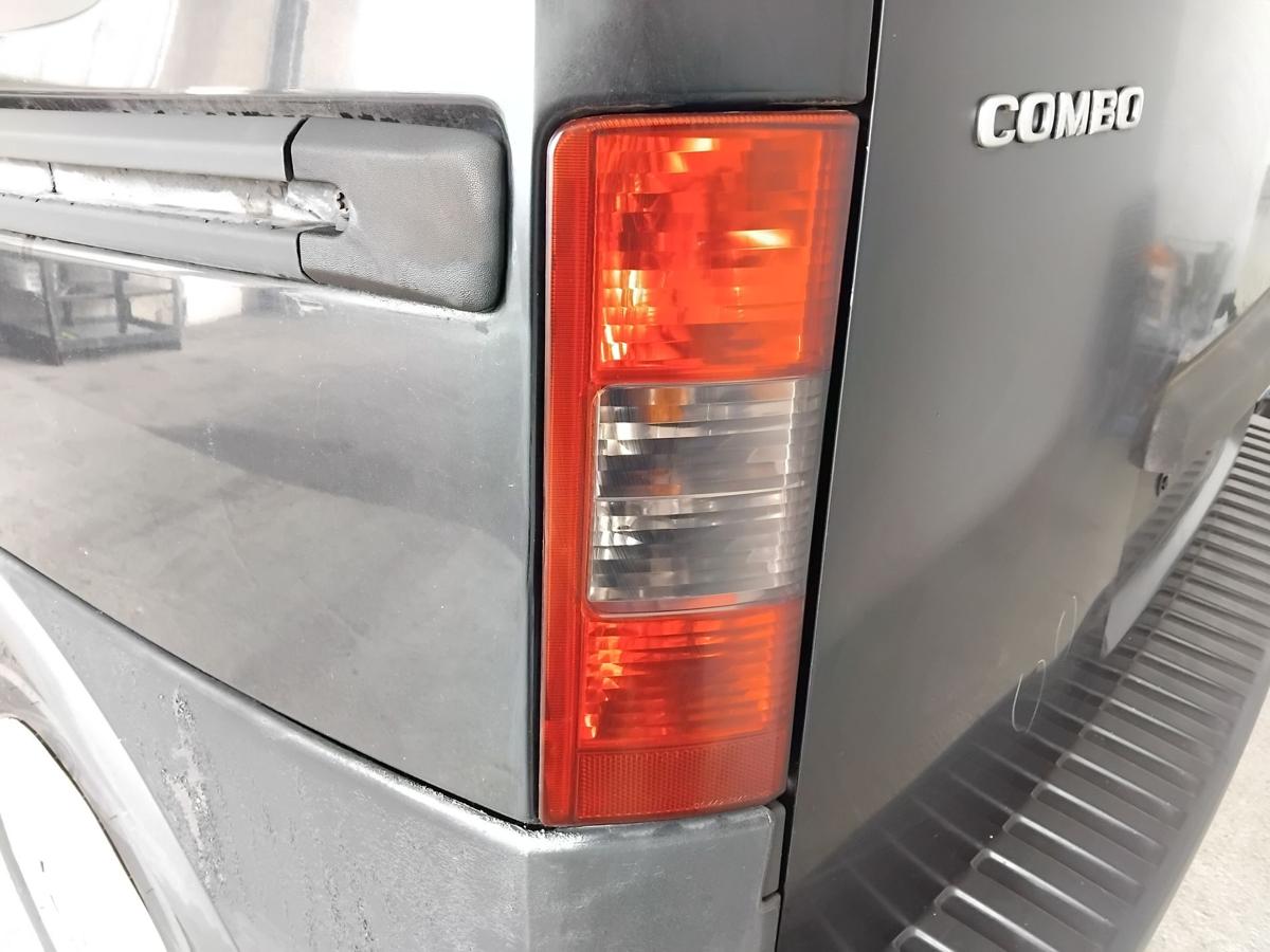 Opel Combo C Tour original Rückleuchte Schlussleuchte links BJ2008