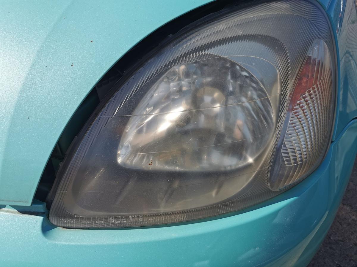 Toyota Yaris XP10 Scheinwerfer Hauptscheinwerfer Lampe vorn links TRÜB bis 2003