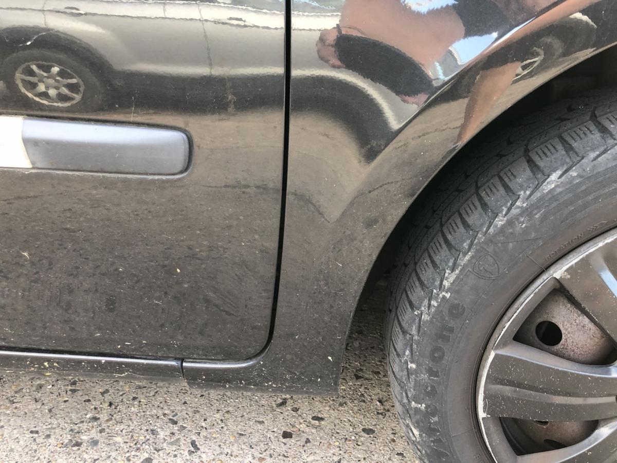 Renault Clio 3 III BR Kotfl&uuml;gel vorn rechts Beifahrer Seitenwand 15 Zoll NV676