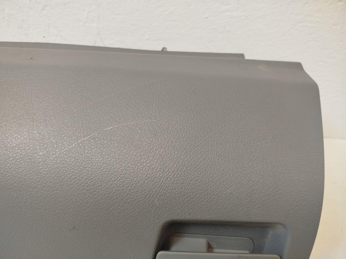 VW Crafter 35 2E Kasten Handschuhfach rechts Schalttafelkasten hellgrau