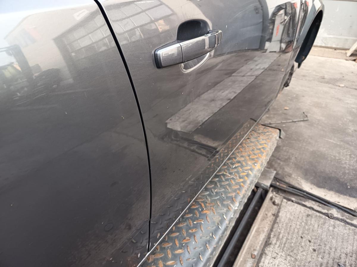 Opel Astra H original T&uuml;r vorn rechts Beifahrer Z177 Karbongrau Bj 2010