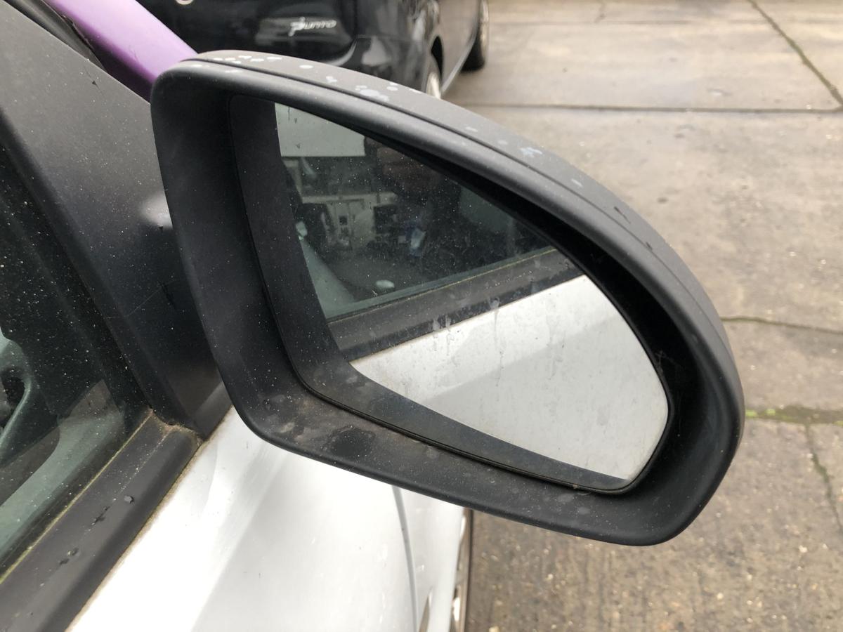 Smart 451 Mopf Außenspiegel rechts Rückspiegel manuelle Verstellung unlackiert