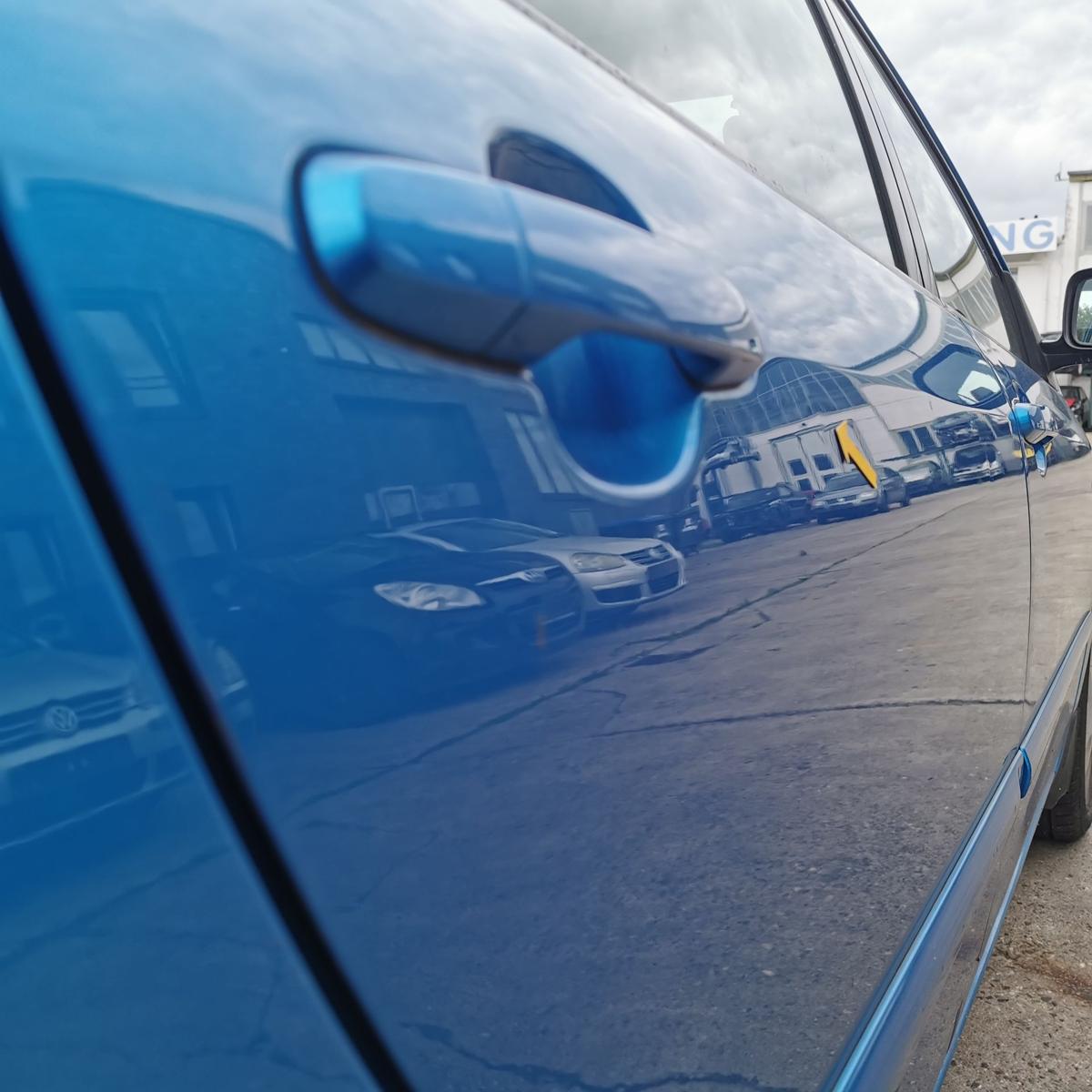 Toyota Corolla ZZE12 Tür Autotür Rohbautür hinten rechts 8P1 Blue met England