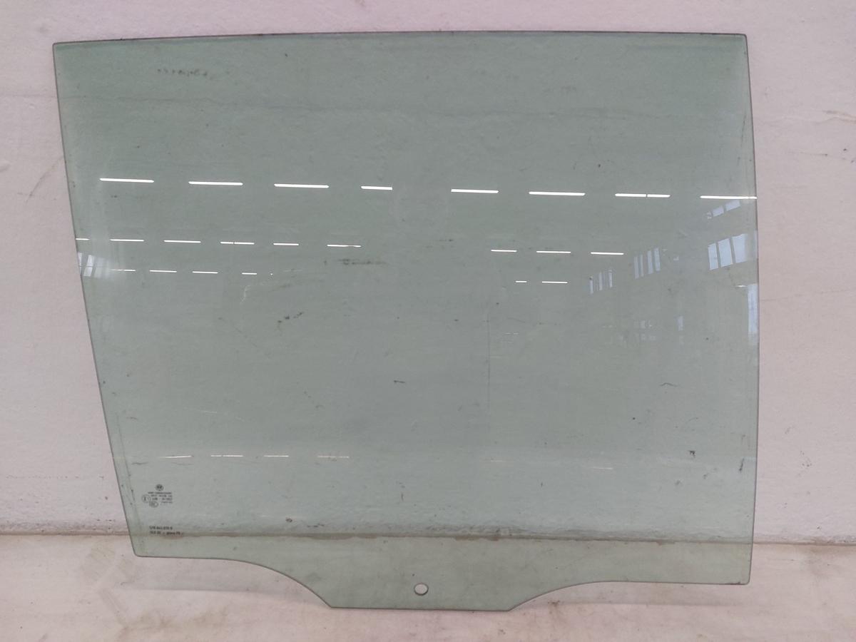 VW Golf Sportsvan AUV ab17 T&uuml;rscheibe hinten rechts coloriert Seitenscheibe