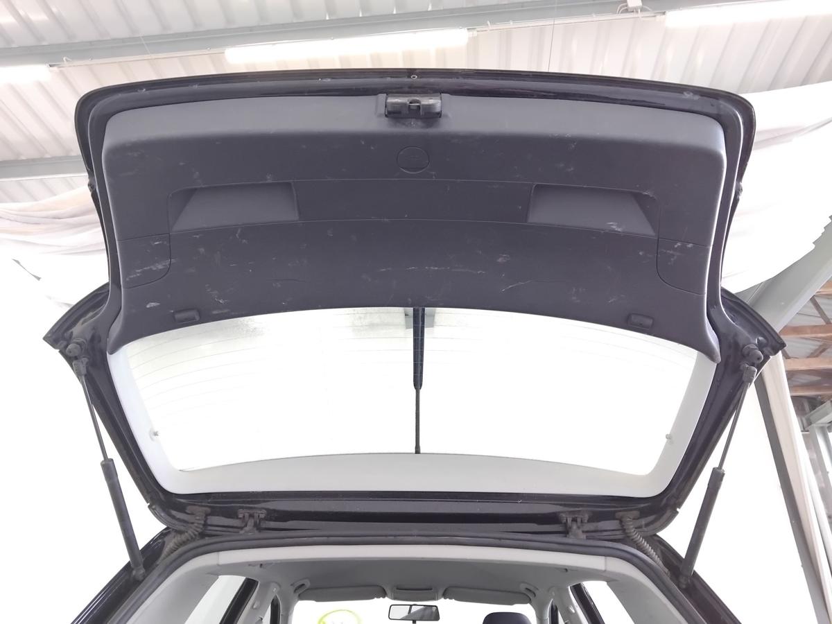 VW Golf 5 1K Heckklappe L041 brillantschwarz uni mit Scheibe Flie&szlig;heck BJ2006