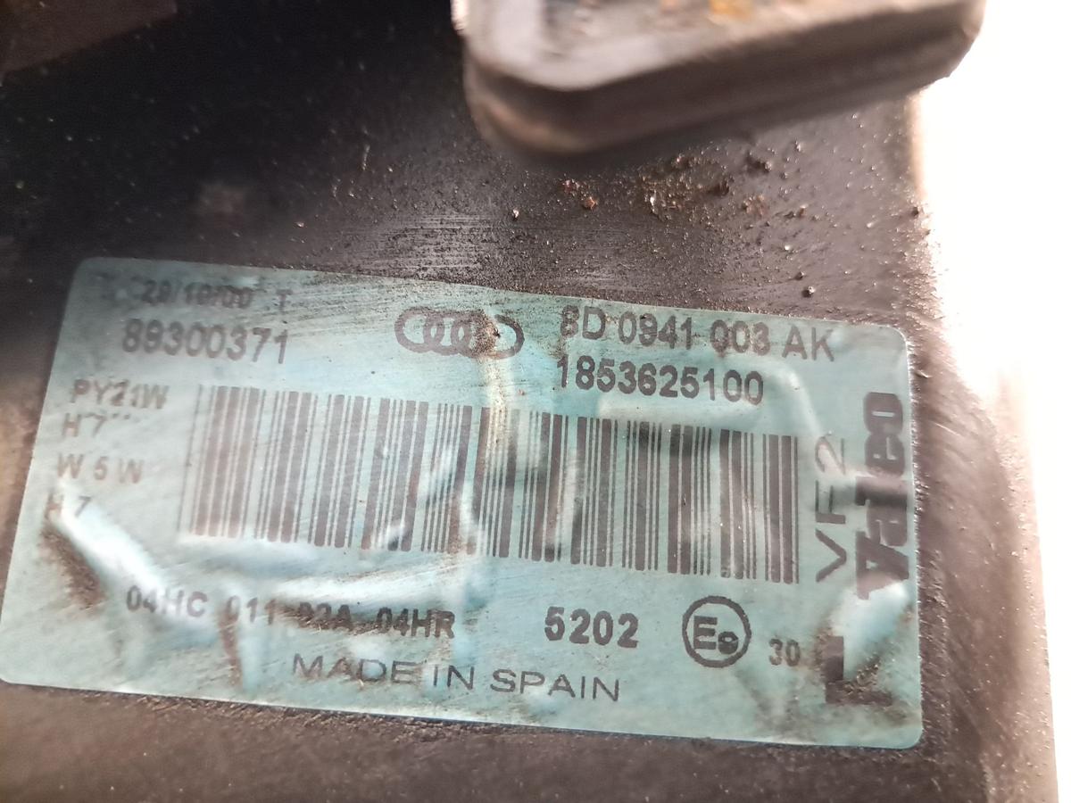 Audi A4 B5 Facelift original Scheinwerfer links Valeo mit LWR Bj.2000