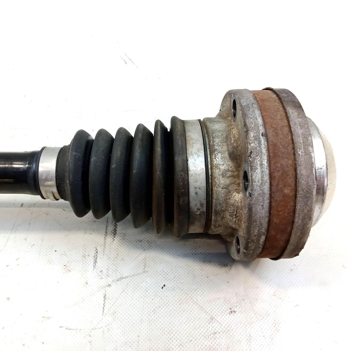 VW Passat 3C orig Antriebswelle Gelenkwelle links 1.8TSI 118kw 2K0407271E BJ2007