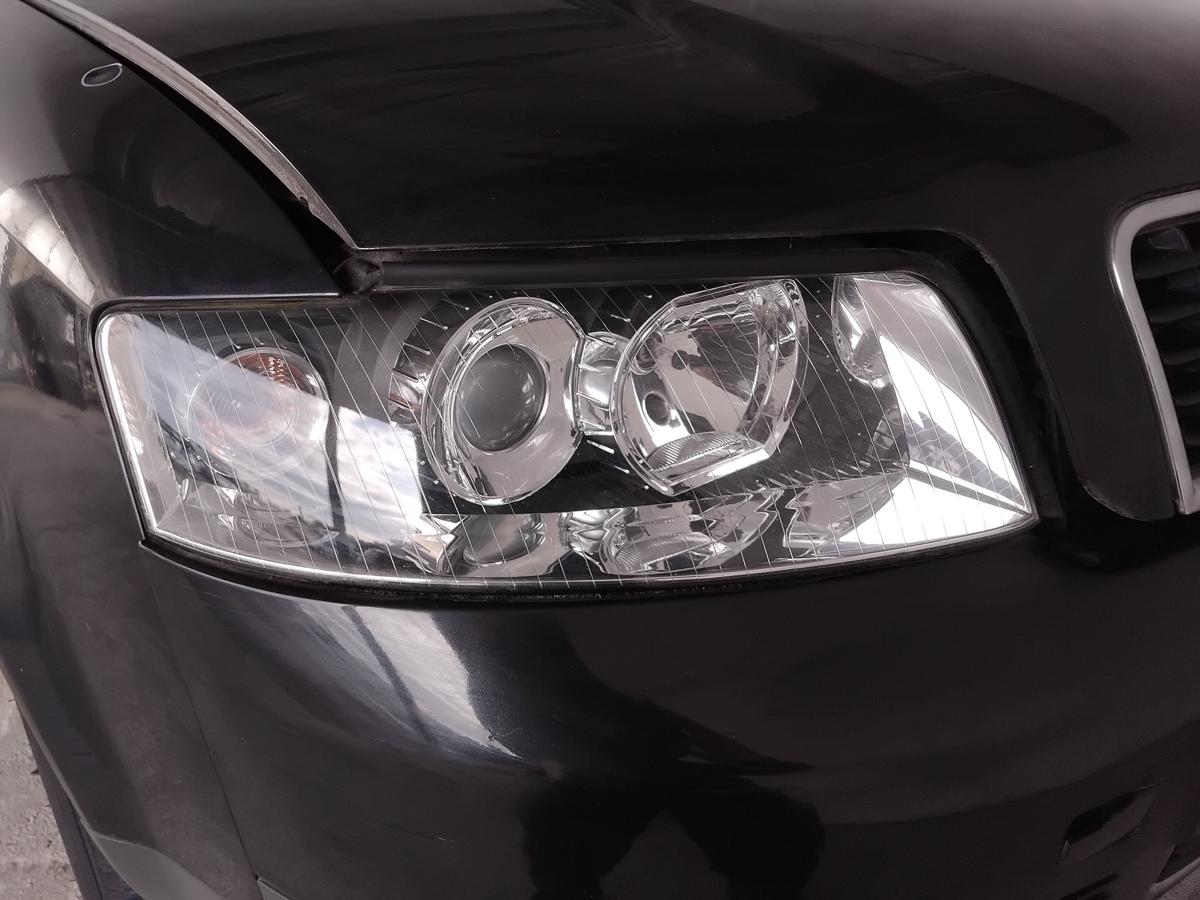 Audi A4 8E B6 orig. Scheinwerfer rechts Valeo Halogen mit LWR BJ2002 Ellipsoid