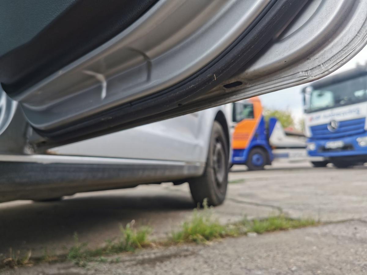 VW Polo 9N1 Tür Autotür Rohbautür Fondtür hinten rechts LA7W Reflexsilber met
