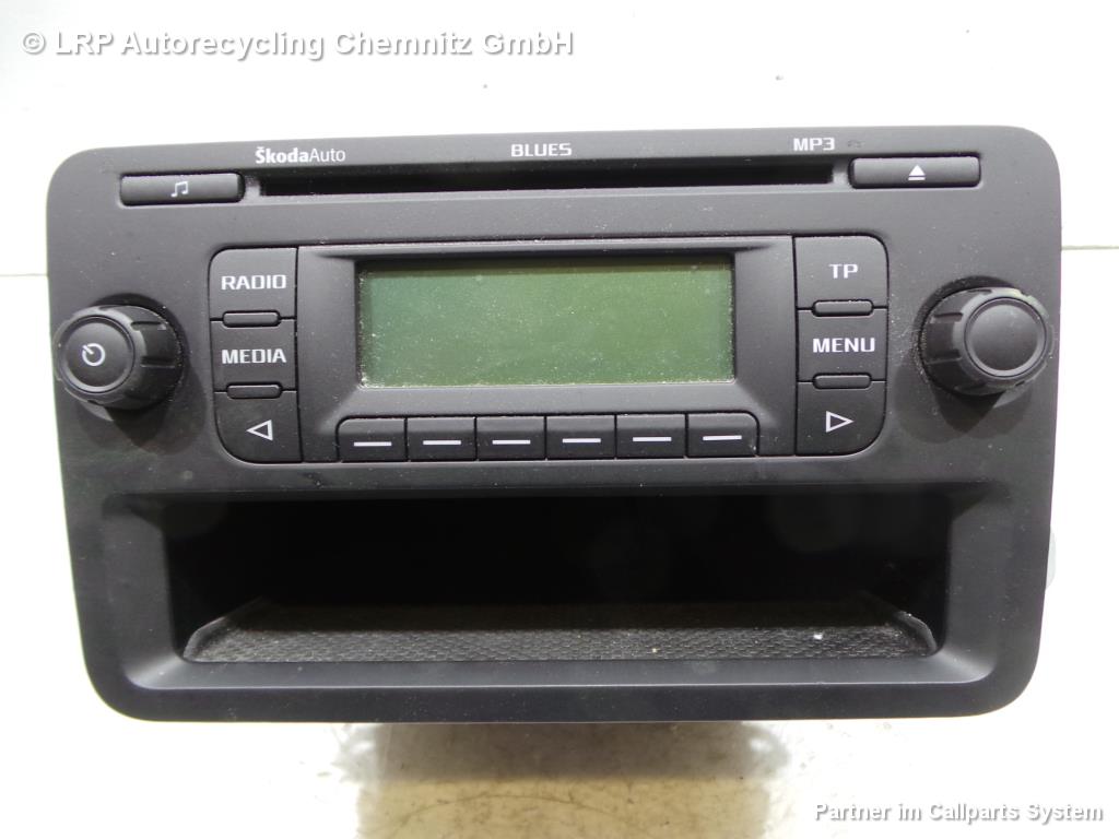 Skoda Fabia 2 II BJ 2012 original Autoradio Radio Blues 5J0035152A CD MP3