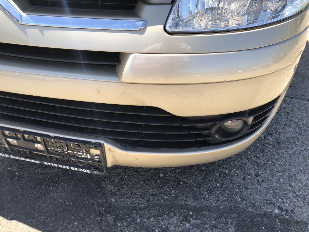 Citroen C4 Typ L Sto&szlig;f&auml;nger vorn Frontsch&uuml;rze mit Nebel Besch&auml;digt KCW gold