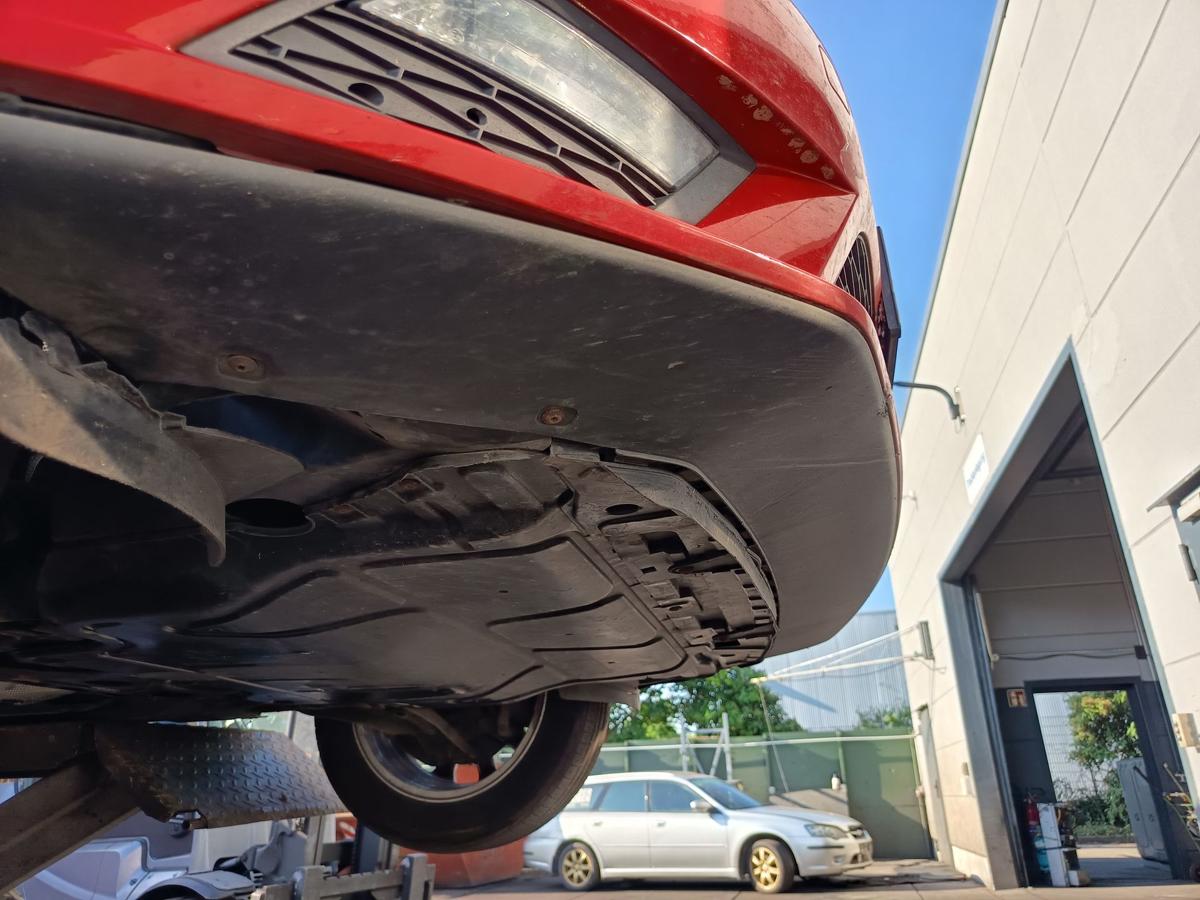 Seat Leon III original Sto&szlig;stange F&auml;nger vorn Front S3H Purrot Bj2014