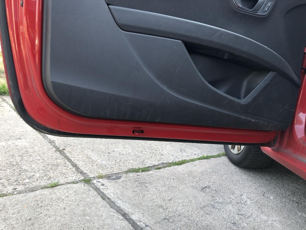 Seat Leon 5F T&uuml;r vorn links Fahrert&uuml;r nur f&uuml;r 3 t&uuml;rer LS3H Emocion Rot