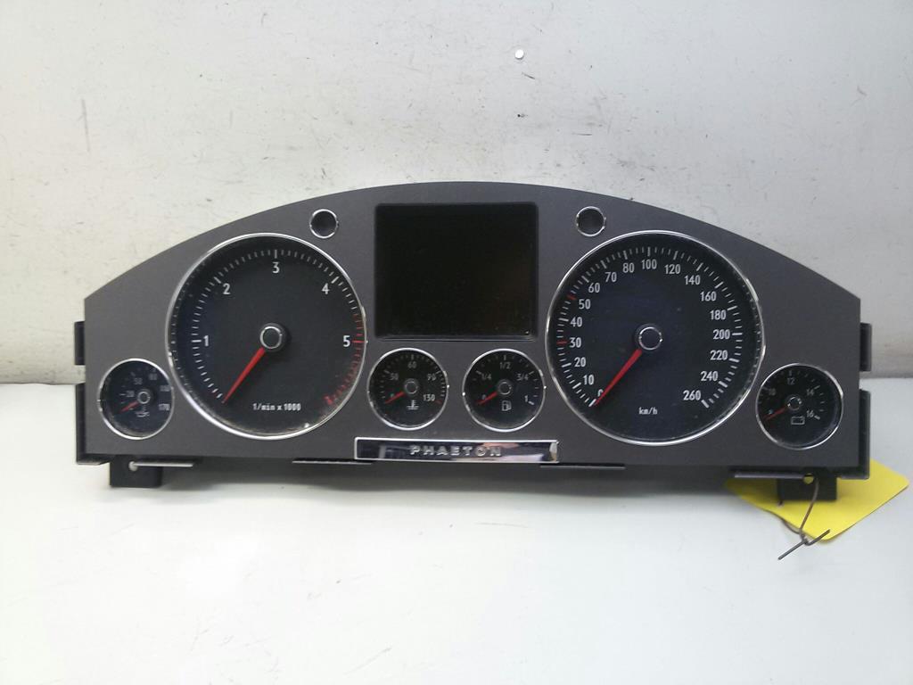 VW Phaeton 3D GP1 Tacho Kombiinstrument 3D0920885A 0263660004 BOSCH BJ2007