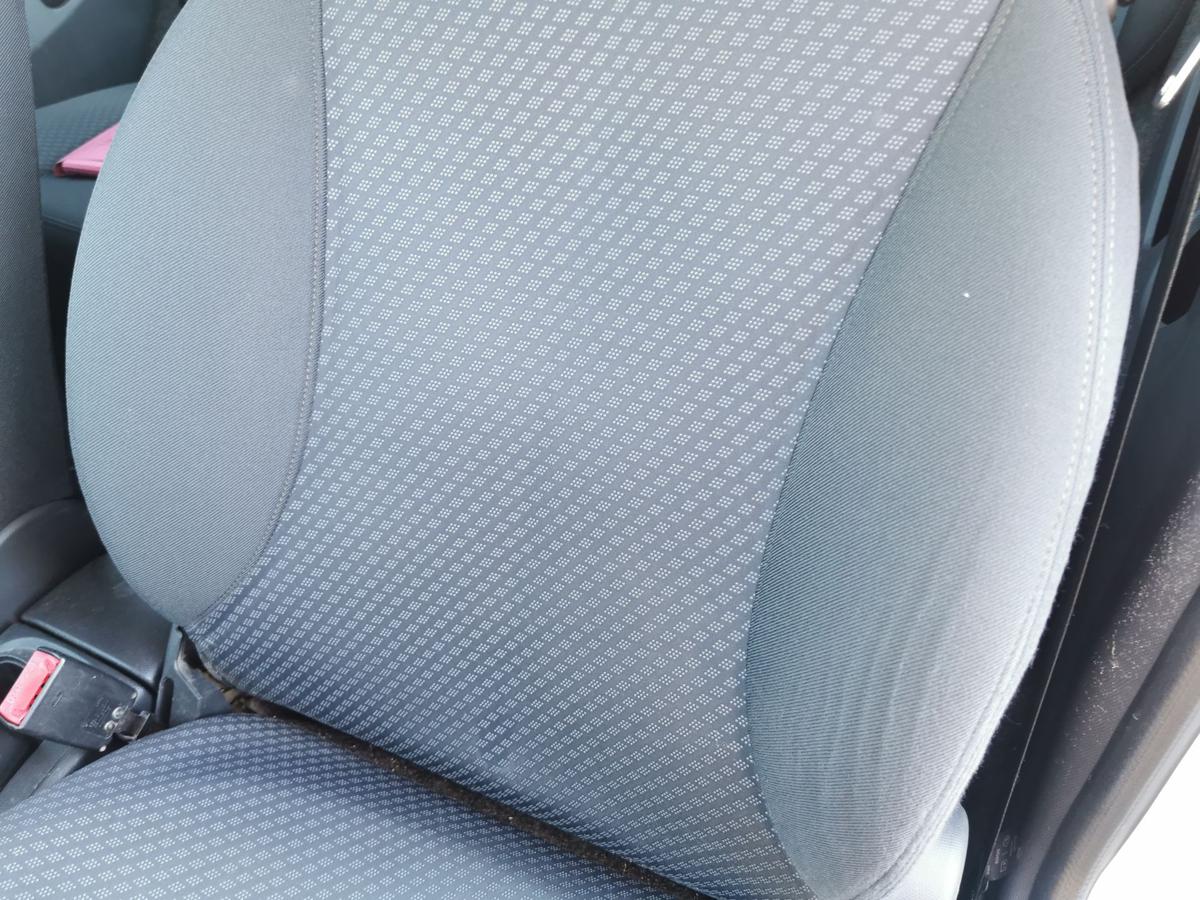 Nissan Micra K12 Fahrersitz Autositz Sitz vorn links Stoff 3trg Höhenverstellung