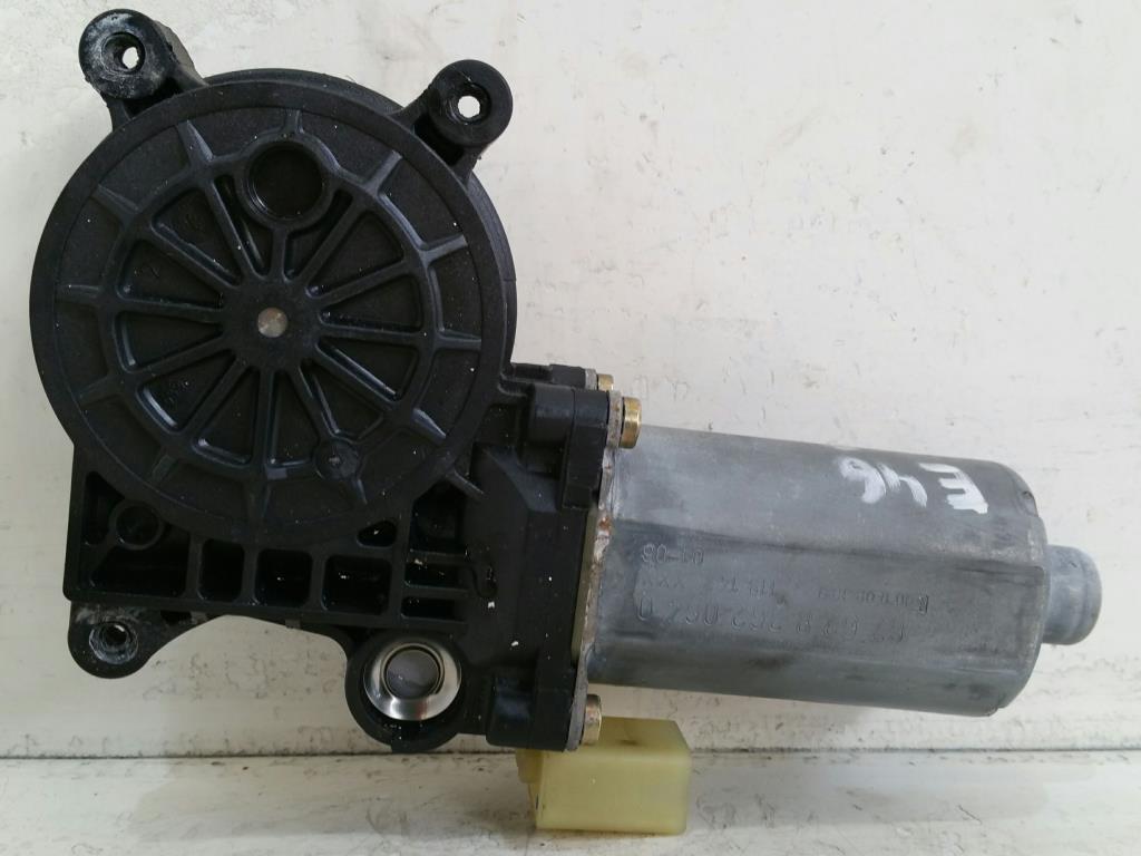 BMW 3er E46 Bj.03 Fensterhebermotor vorn rechts 676283620640 Bosch