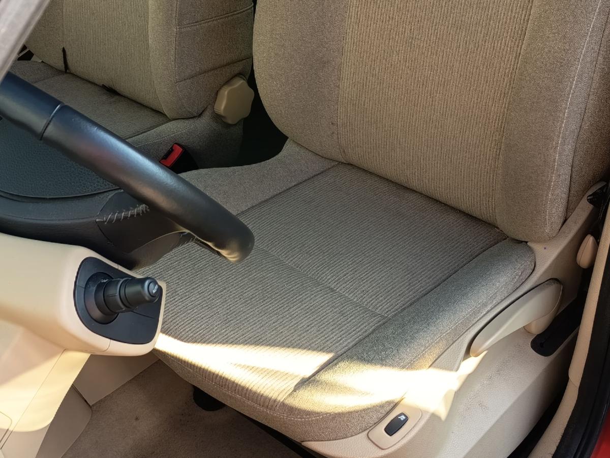 Renault Modus original Sitz vorne links Stoff Sitzheizung Baujahr 2005