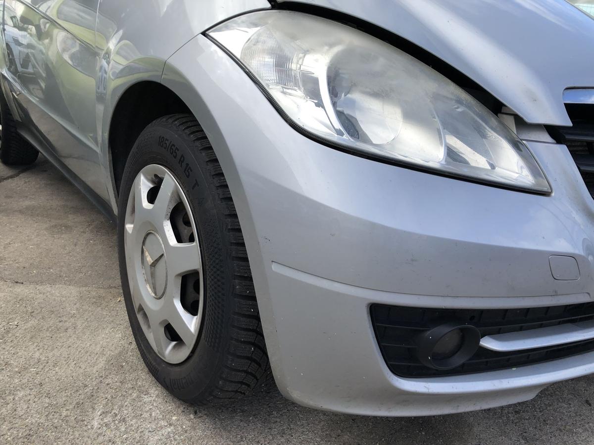 Mercedes W169 A Klasse Mopf Sto&szlig;f&auml;nger vorn Frontsch&uuml;rze Nebel 761 Polarsilber