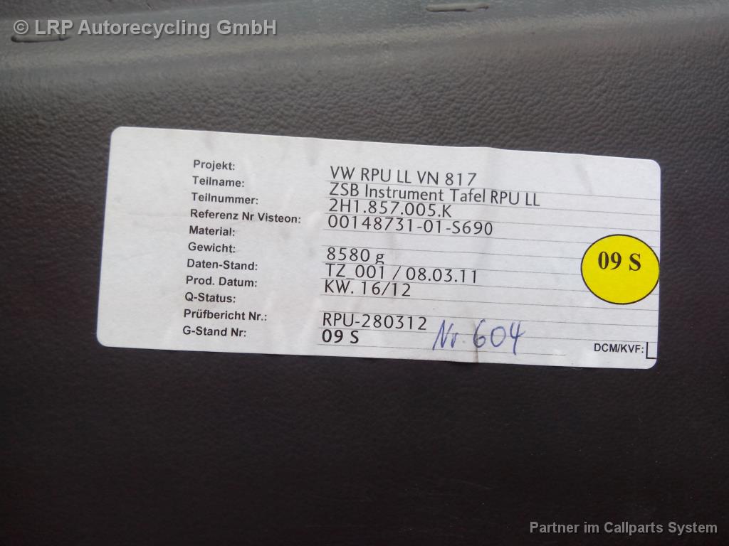 VW Amarok 2H Bj2014 original Armaturenbrett dunkelgrau braun