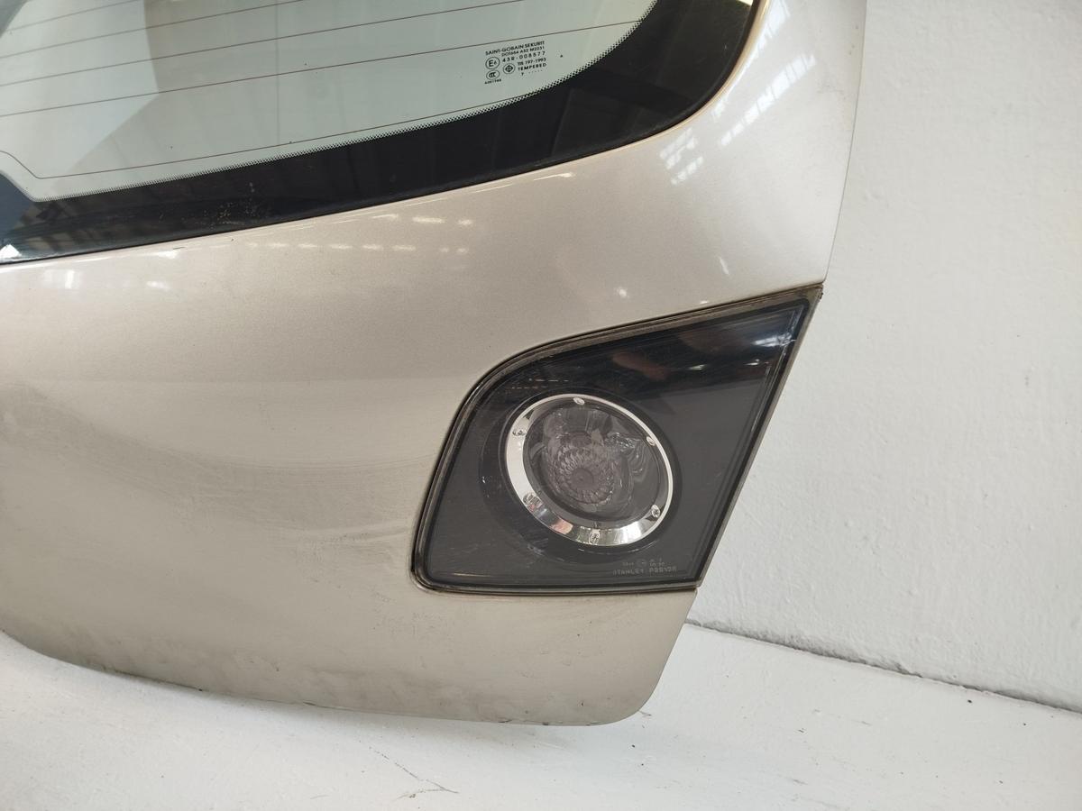 Mazda 3 BK Heckklappe Klappe Deckel hinten Kofferklappe mit Scheibe Rohbau 5trg