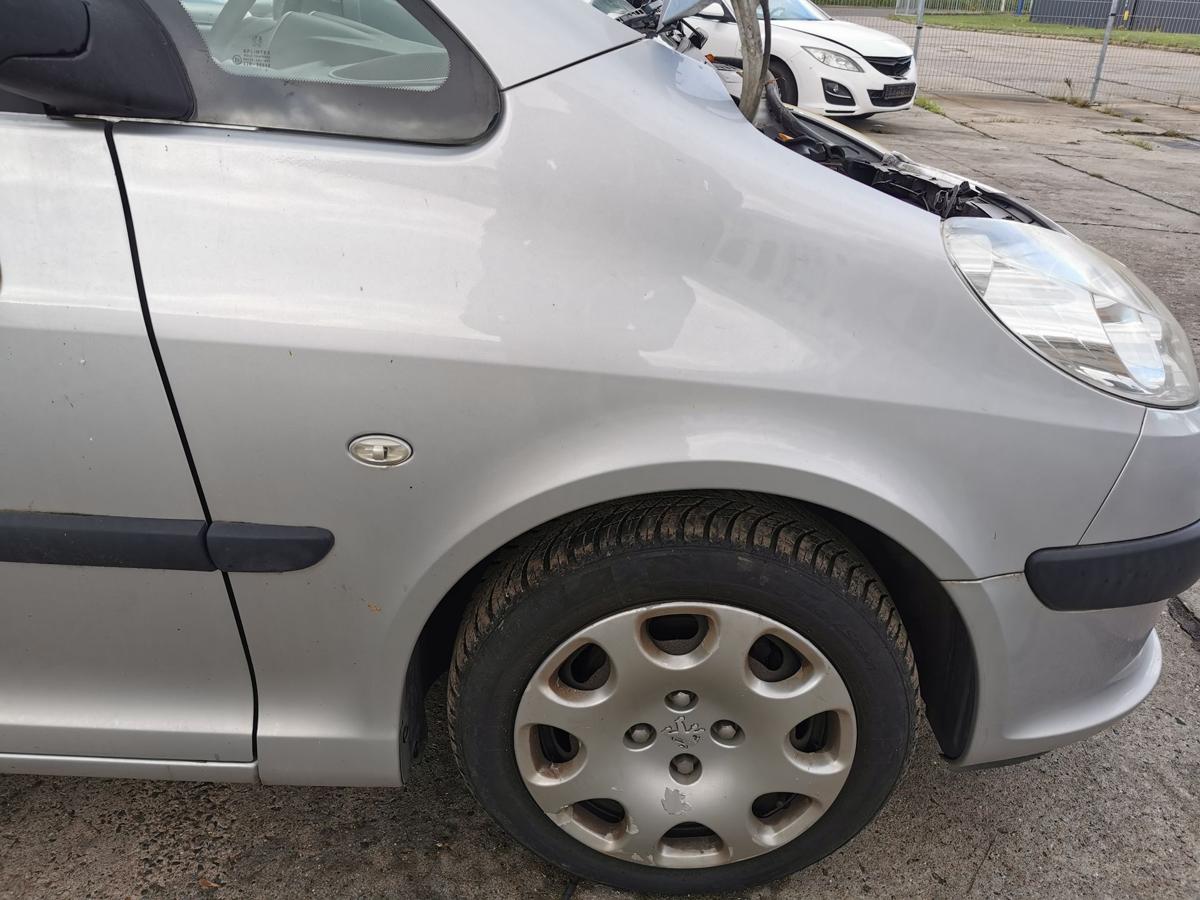 Peugeot 1007 K Kotflügel Fender Seitenwand vorn rechts EZR Aluminiumgrau Met OE