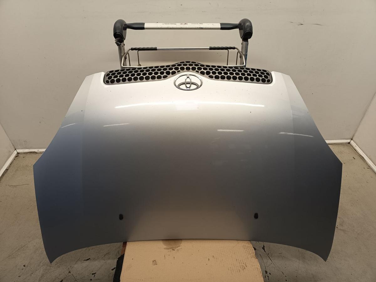 Toyota Yaris P1 original Motorhaube Silber Baujahr 2002