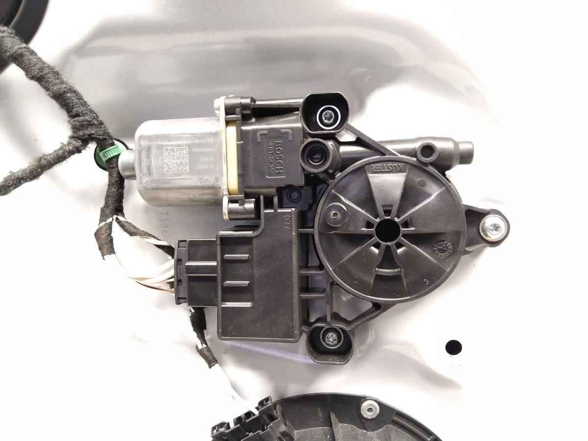 VW Golf 7 T&uuml;r hinten links 5-T&uuml;rer Flie&szlig;heck weiss LC9A pure white Bj.2016