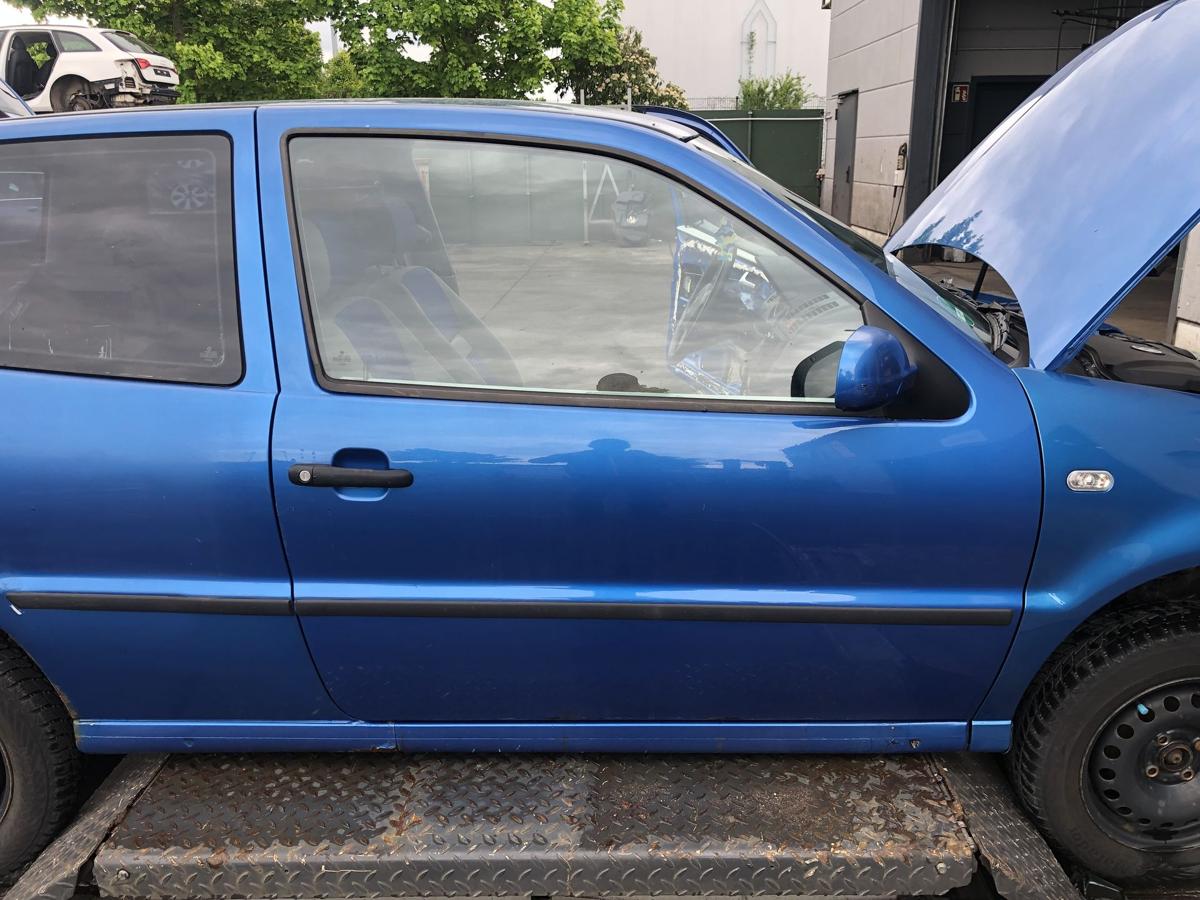 VW Polo 6N2 original Tür rechts Beifahrer A5M Mercatoblau Bj 2001