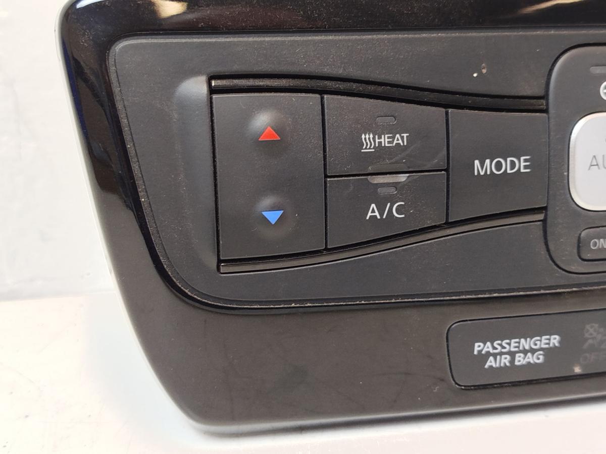 Nissan Leaf ZE1 40kWh Klimabedienteil Heizungsregulierung Klimaautomatik