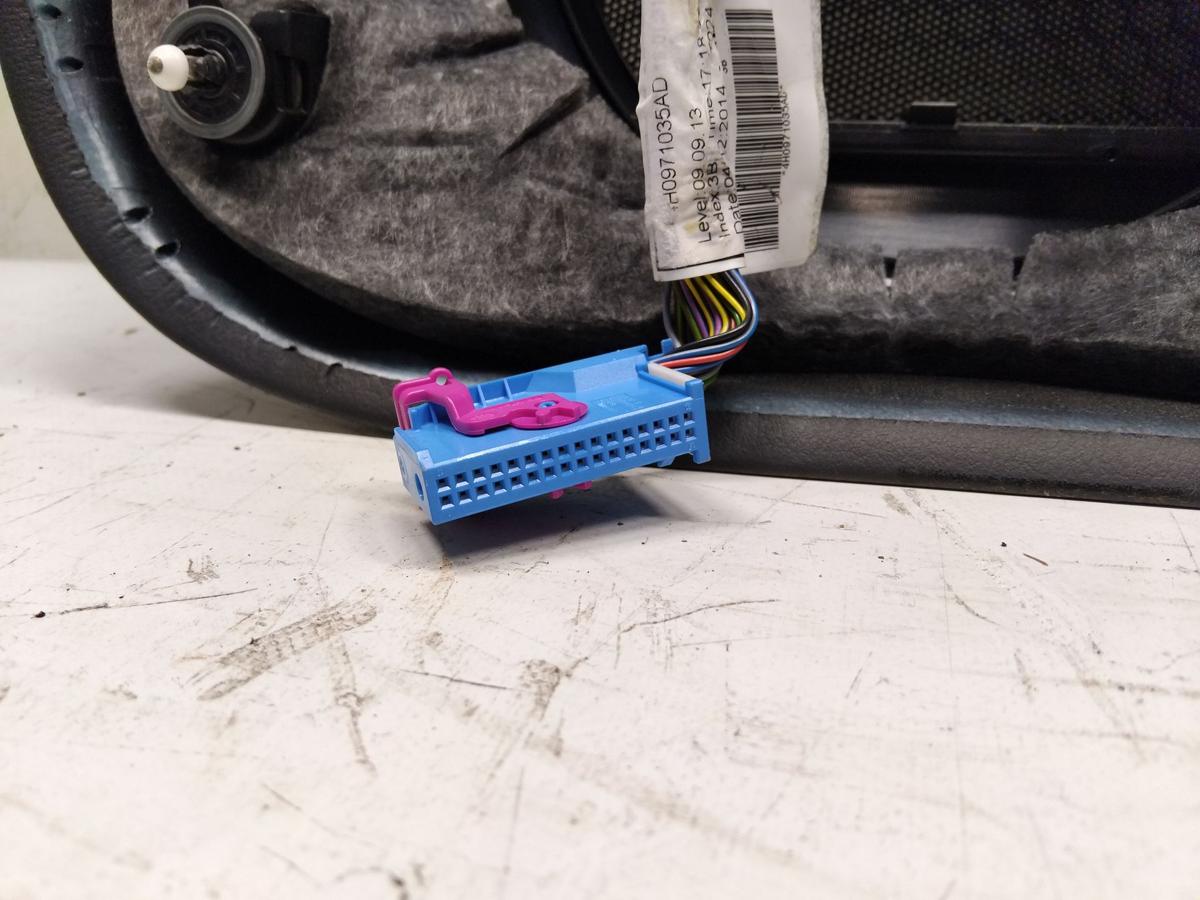 Audi A8 4H orig T&uuml;rverkleidung vorn links Leder Alcantara Memory Ambiente BJ2015