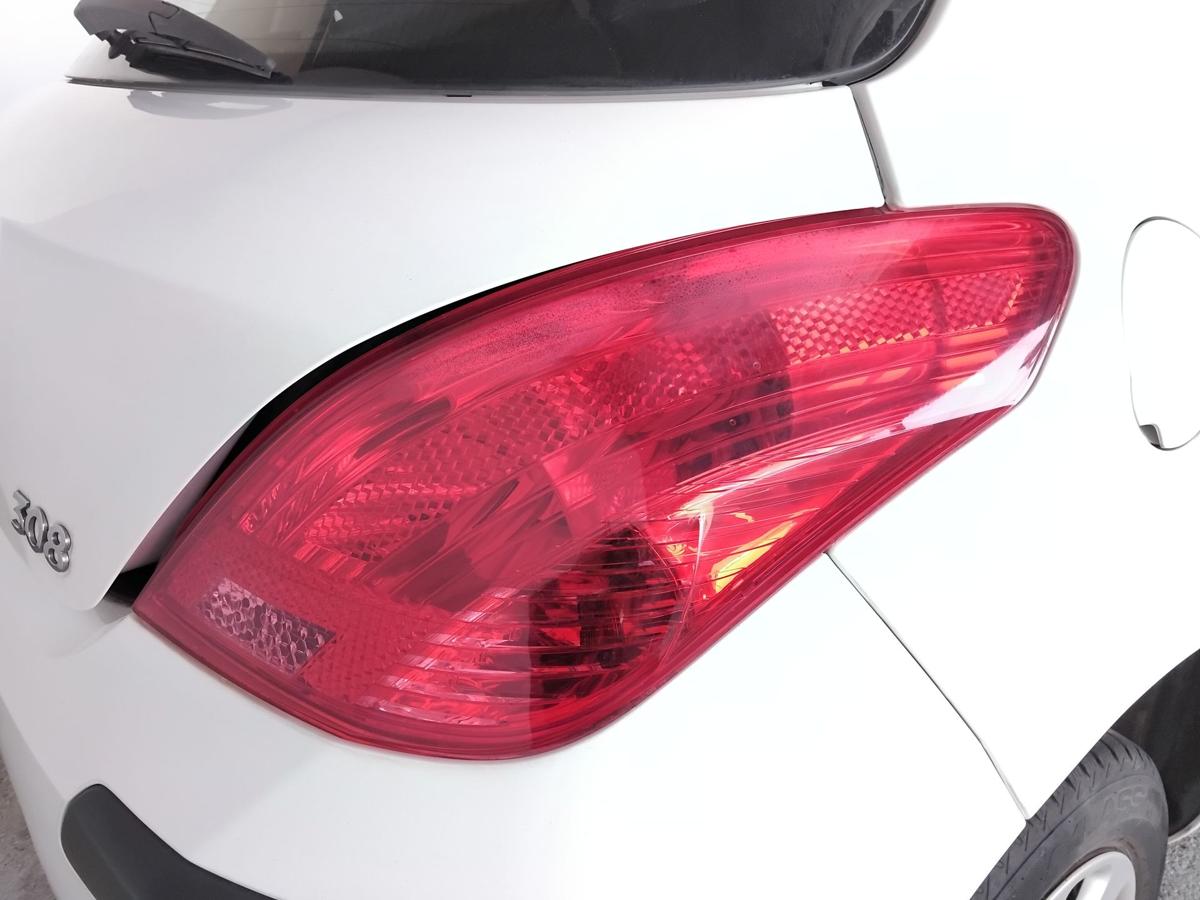 Peugeot 308 I original R&uuml;ckleuchte Schlussleuchte rechts Flie&szlig;heck BJ2010 3t&uuml;rig