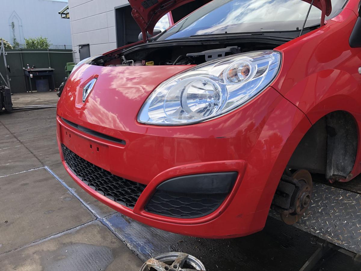 Renault Twingo II original Stoßstange Fänger vorn/Front OV727 Spanischrot Bj2010