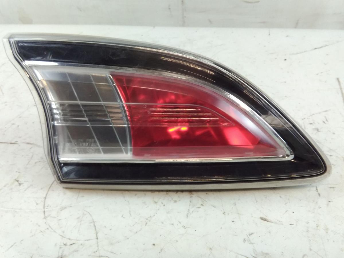 Mazda 3 BL original Rückleuchte Nebelschlußleuchte innen links 5 Türer BJ2009