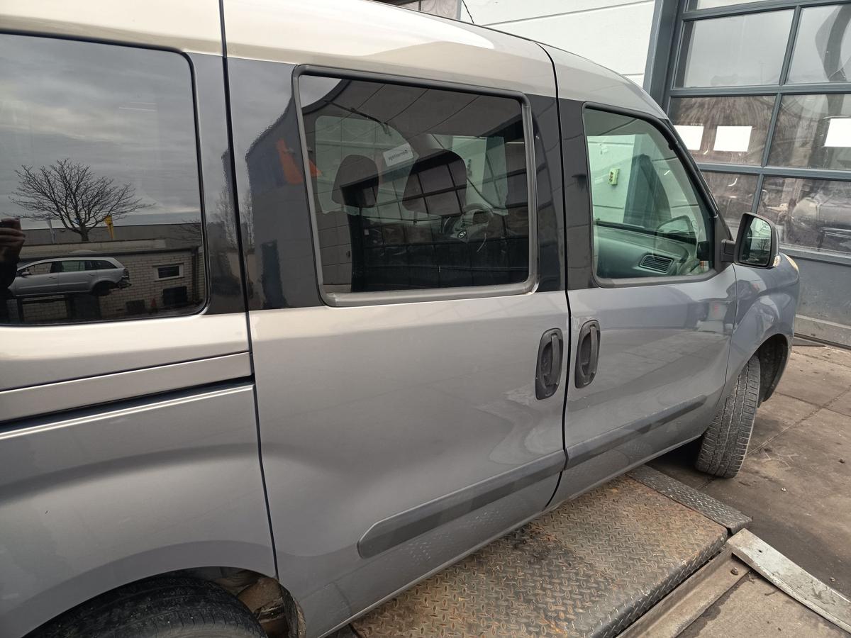 Opel Combo D original Schiebet&uuml;r hinten rechts GJM Grau Baujahr 2012