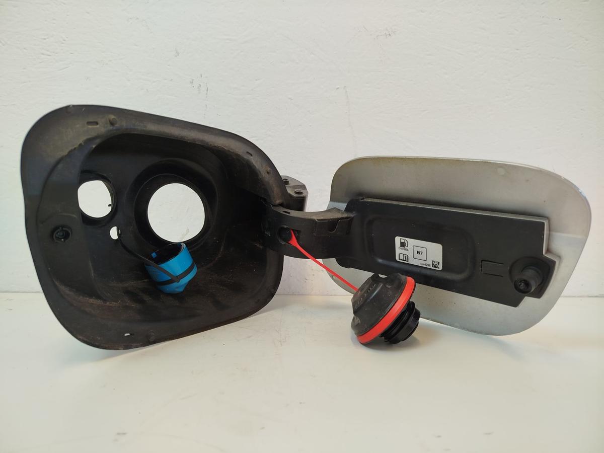 Opel Astra K B16 Caravan Tankklappe Tankdeckel Tankverschluss Z176 Argonsilber