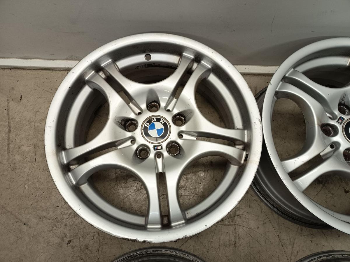 BMW 3-ER E46 orig Satz Alufelgen M Design 7,5x17 ET 41 8,5x17 ET50 Bj 2002