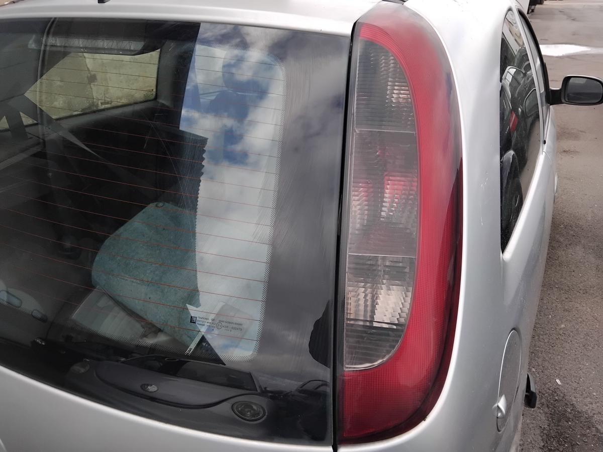 Opel Corsa C original R&uuml;ckleuchte Heckleuchte rechts Facelift BJ2006