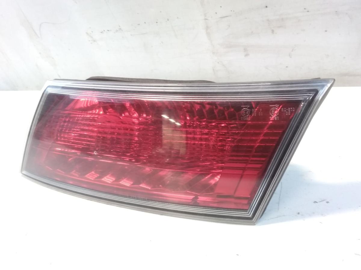Honda Civic 8 FK1 original R&uuml;ckleuchte Schlussleuchte innen rechts 5t&uuml;rig BJ2008