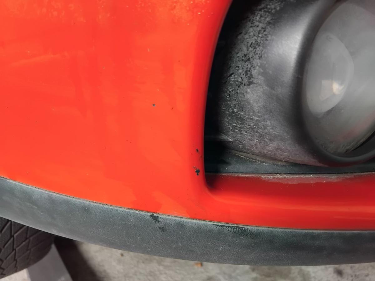 VW Golf 5 1K orig.Stossf&auml;nger Sto&szlig;stange vorn Flie&szlig;heck BJ2004 tornadorot LY3D