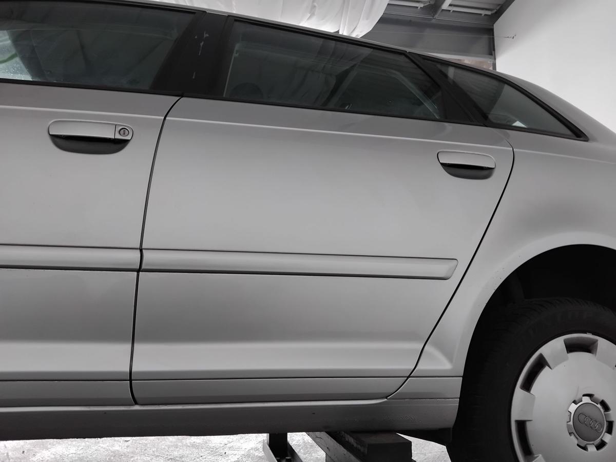 Audi A3 8P Sportback Tür hinten links lichtsilber LY7W BJ2006